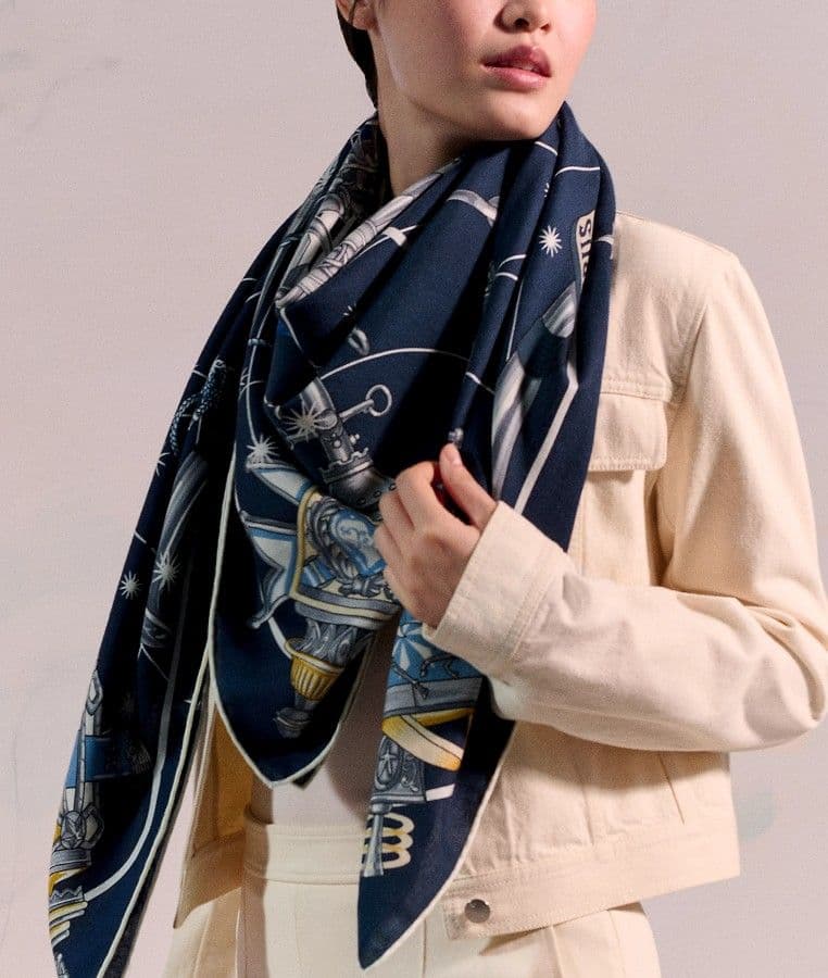 【12/8まで15%引き】Hermès 《コーラス・ステラルム》カシシル140