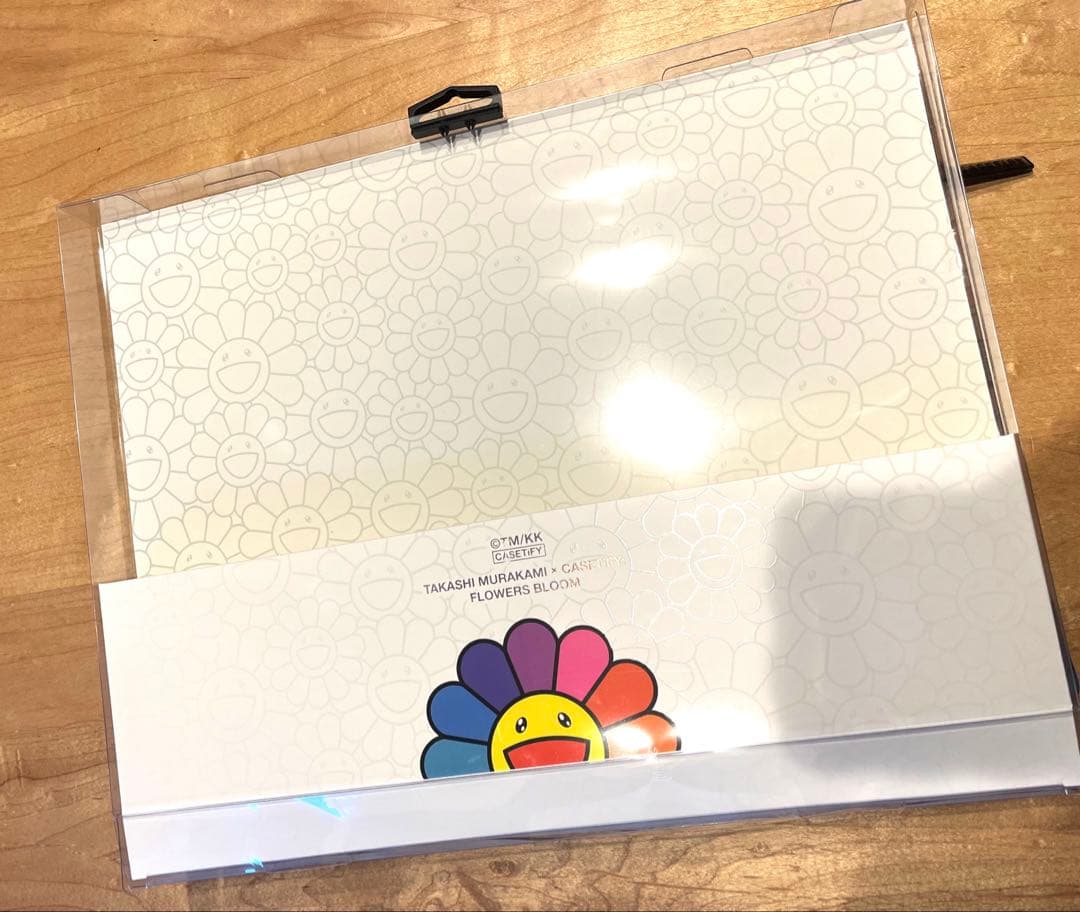 CASSETIFY 村上隆コラボ　カラフル花柄 ラップトップスリーブ 16インチ