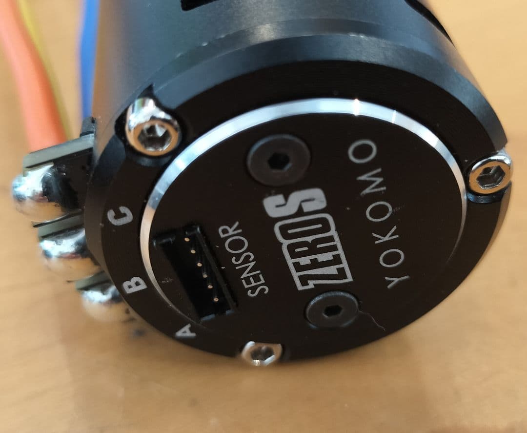 【動作確認済み】ヨコモZEROSブラシレスモーター 純正25Tピニオンギア付き