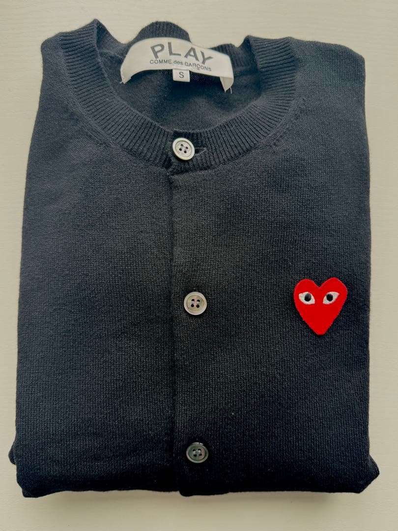 PLAY COMME DES GARÇONS 。ニット カーディガン
