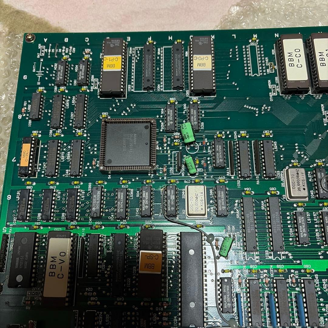 動作未確認　中古　アーケード基盤　ボンバーマン　アイレム　基盤のみ