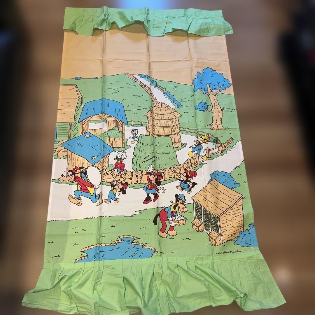ボ*ン様 新品ヴィンテージミッキーパレードドナルドDisneyカーテン100×1