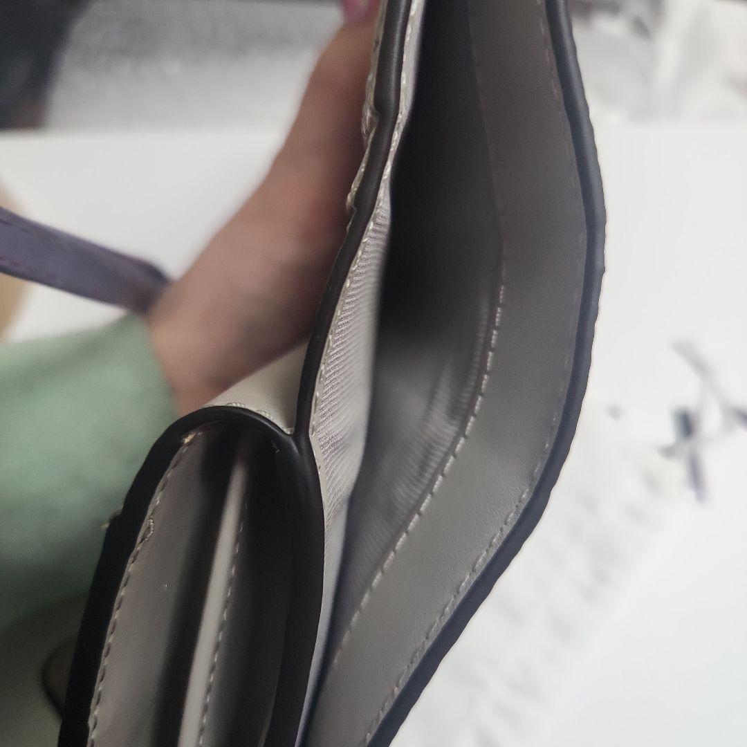 n*u様 3月2日22時までの価格FURLA 二つ折り財布 グレー レザー