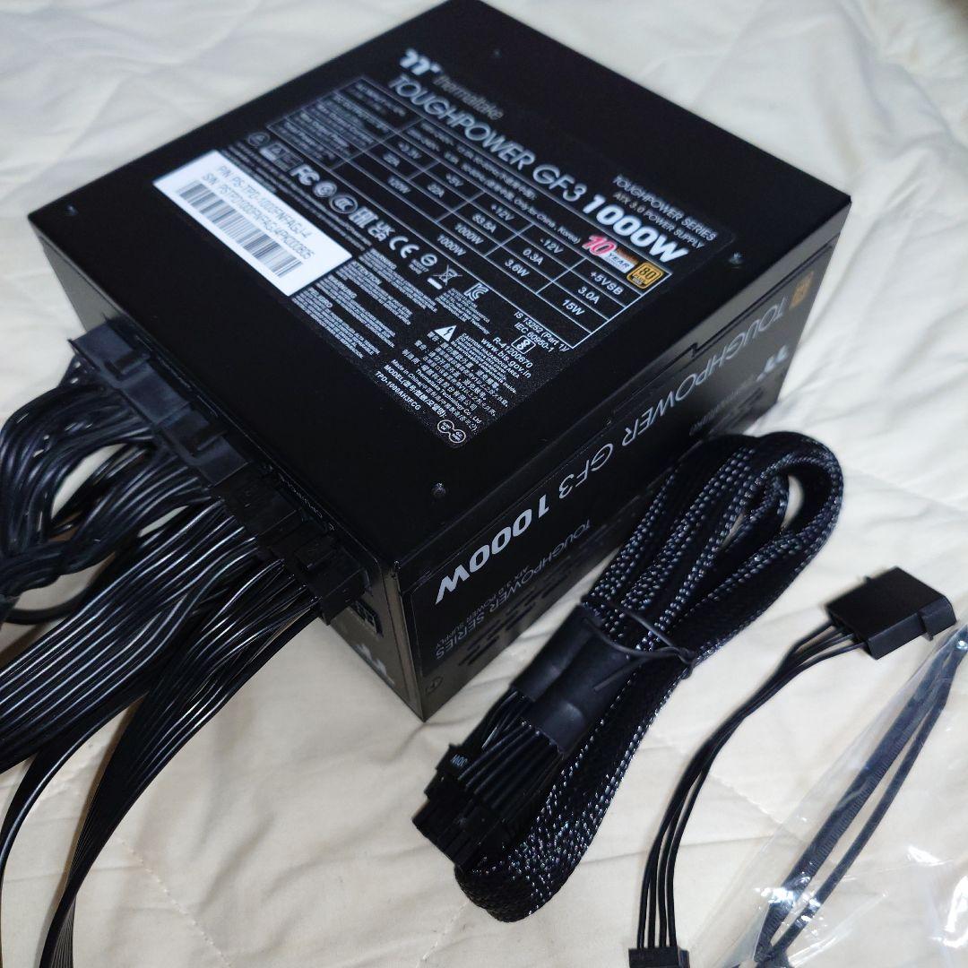 中古 Thermaltake Toughpower GF3 1000W 外箱なし