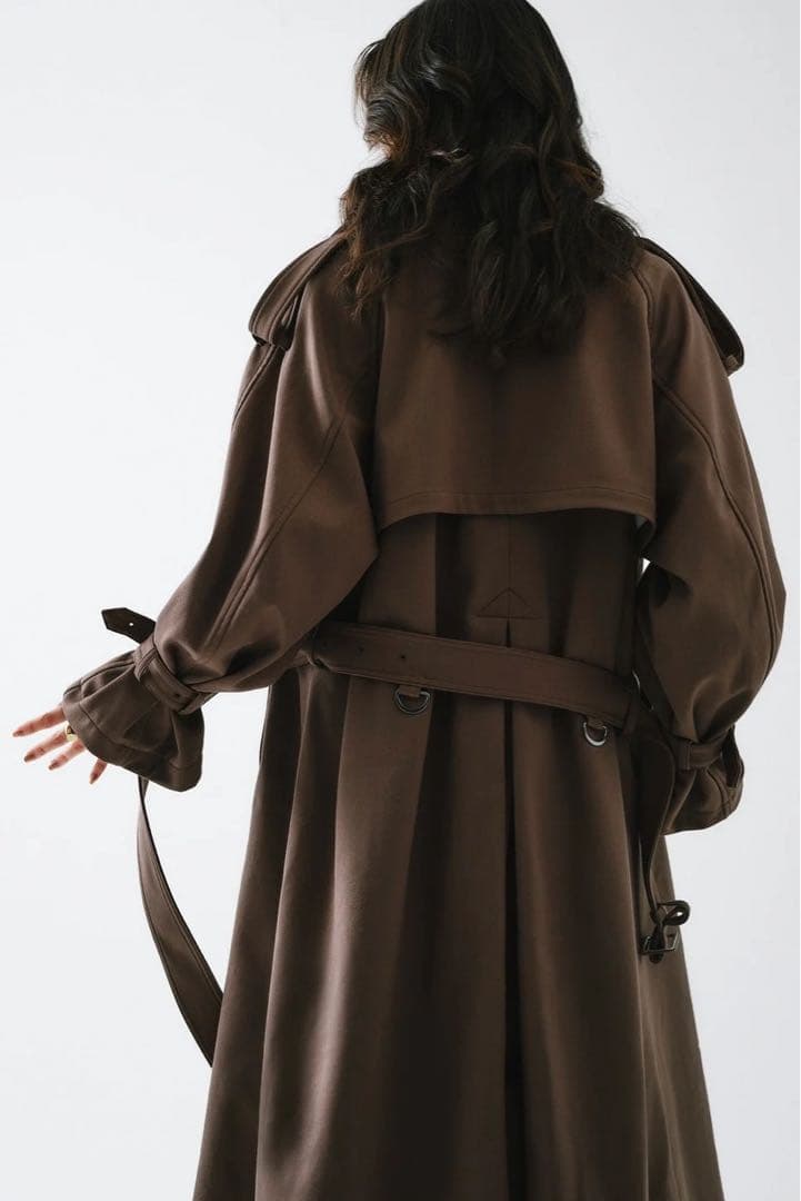 THE TOÉ THE TOE Avignon Trench Coat