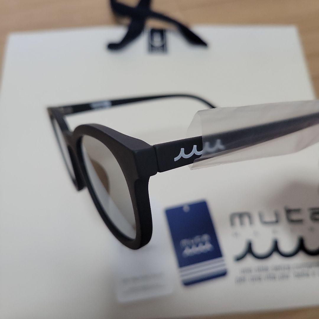 ★新品未使用 muta サングラス ブラックフレーム メンズ レディース