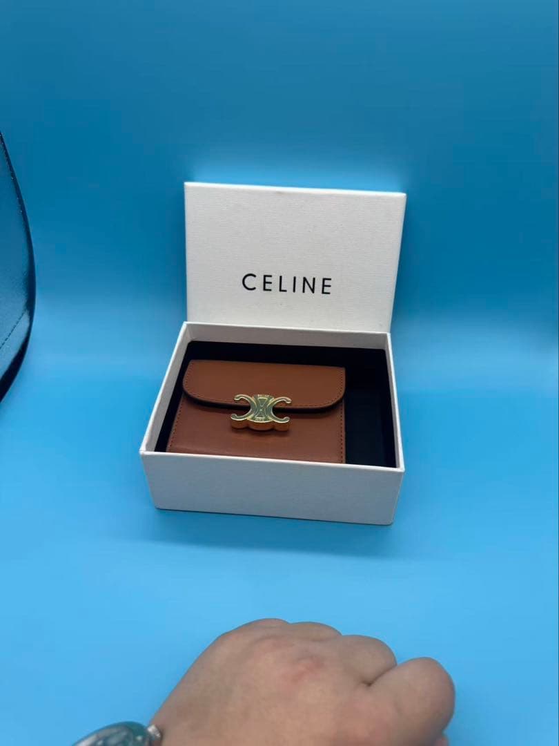 CELINE（セリーヌ）トリオンフ 三つ折り財布 ブラウン