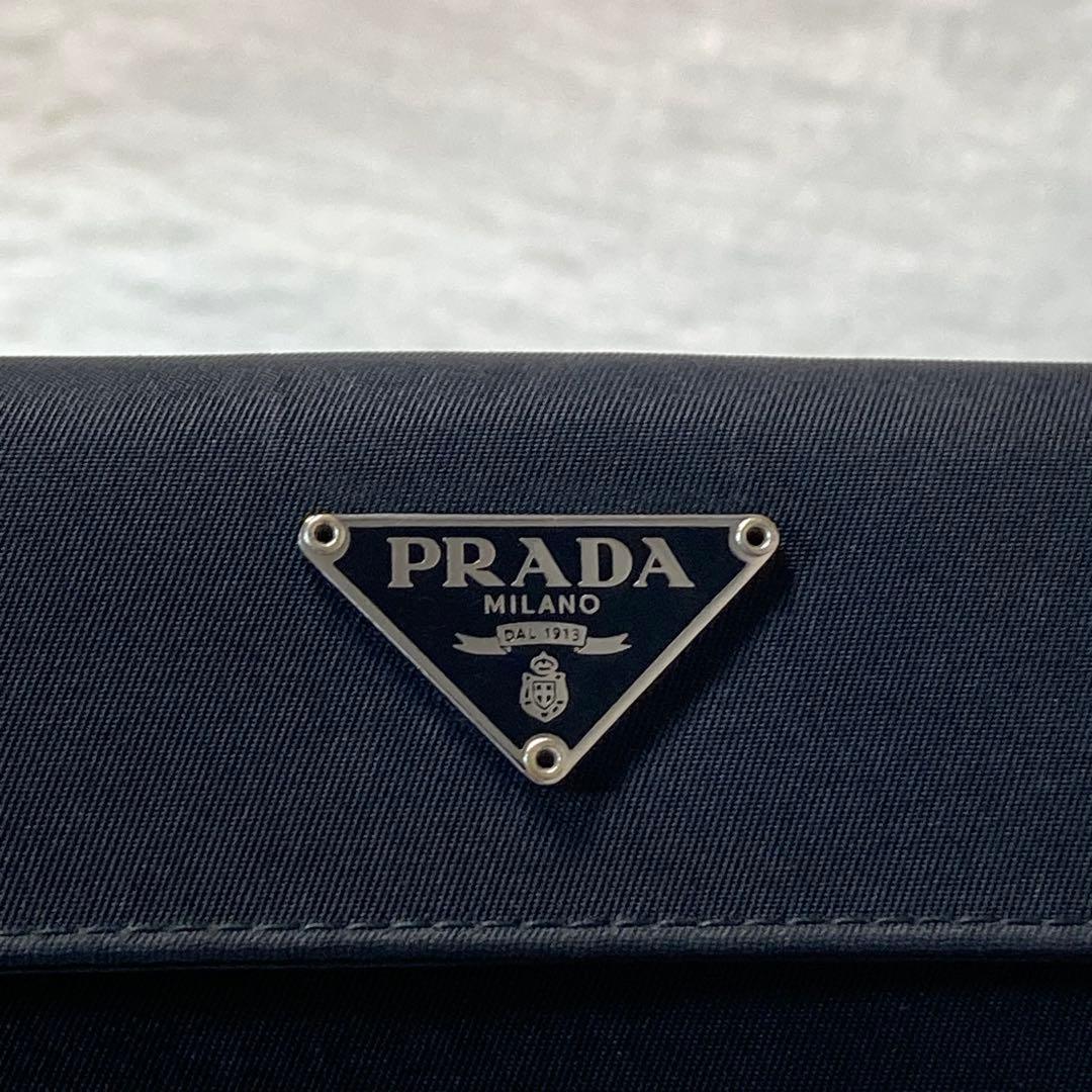 即完売　美品　PRADA プラダ　二つ折り　ナイロン　サフィアーノ　黒　財布