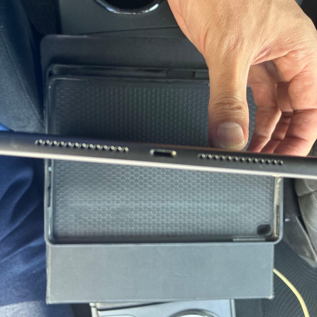 Apple iPad 第９世代　64GB スペースグレー MK2K3JA
