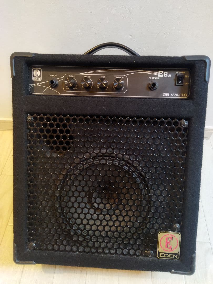 EDEN E8 ベースアンプ 25W