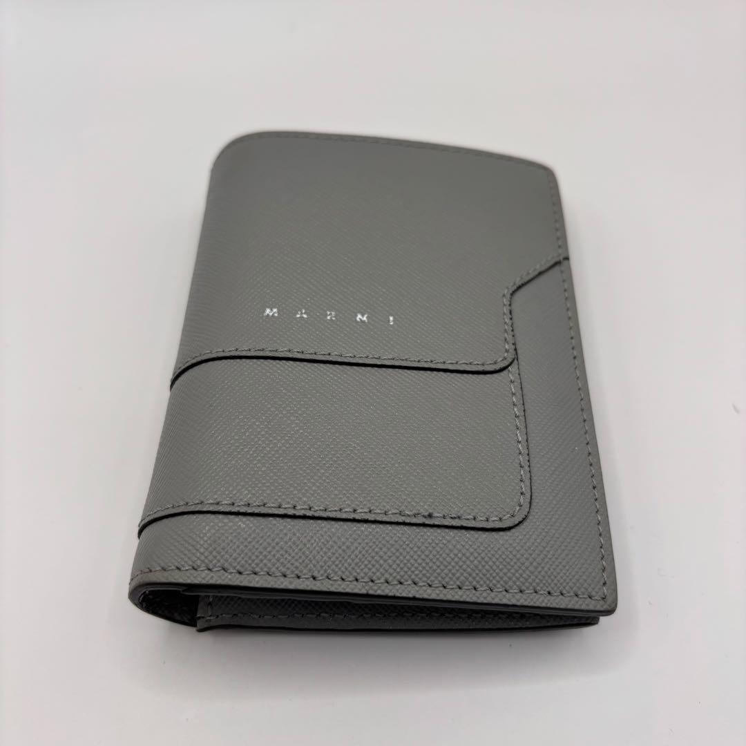 MARNI 二つ折り財布　グレー　レザー　サフィアーノ　灰色　マルニ　財布