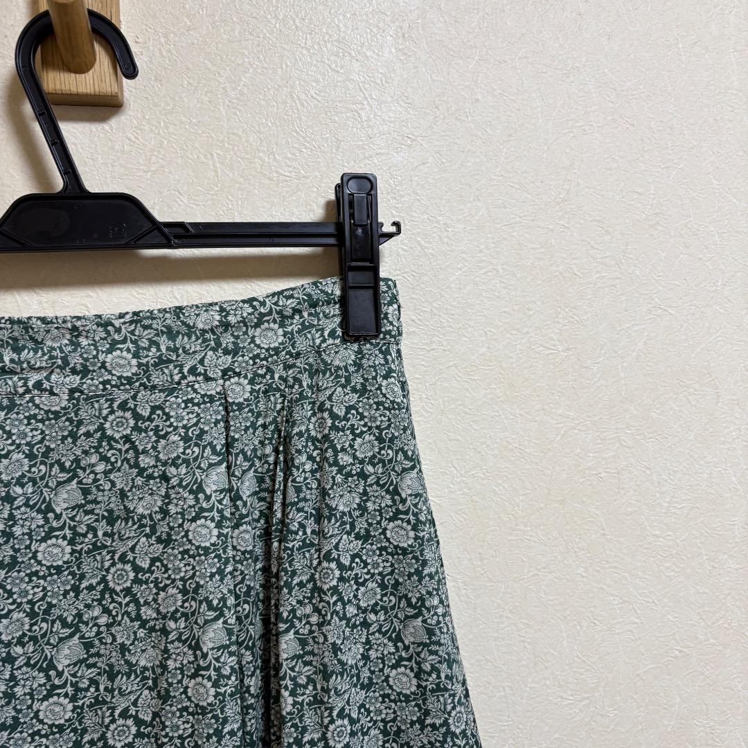 美品　北欧、暮らしの道具店 小花柄キュプラロングフレアスカート
