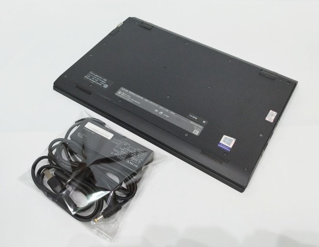 しろたん 14.0液晶VAIO VJPK11C11N 8世代 I3 SSD
