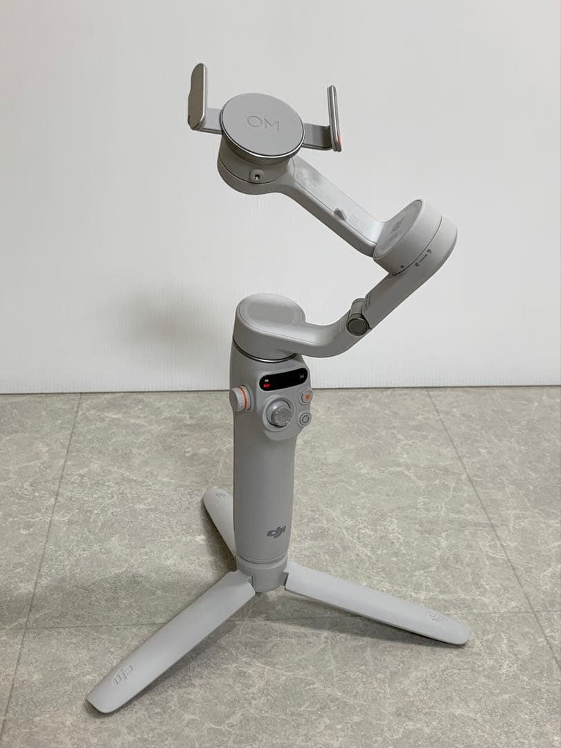 DJI Osmo Mobile 6 スタビライザー Pグレー 3軸 トラッキング