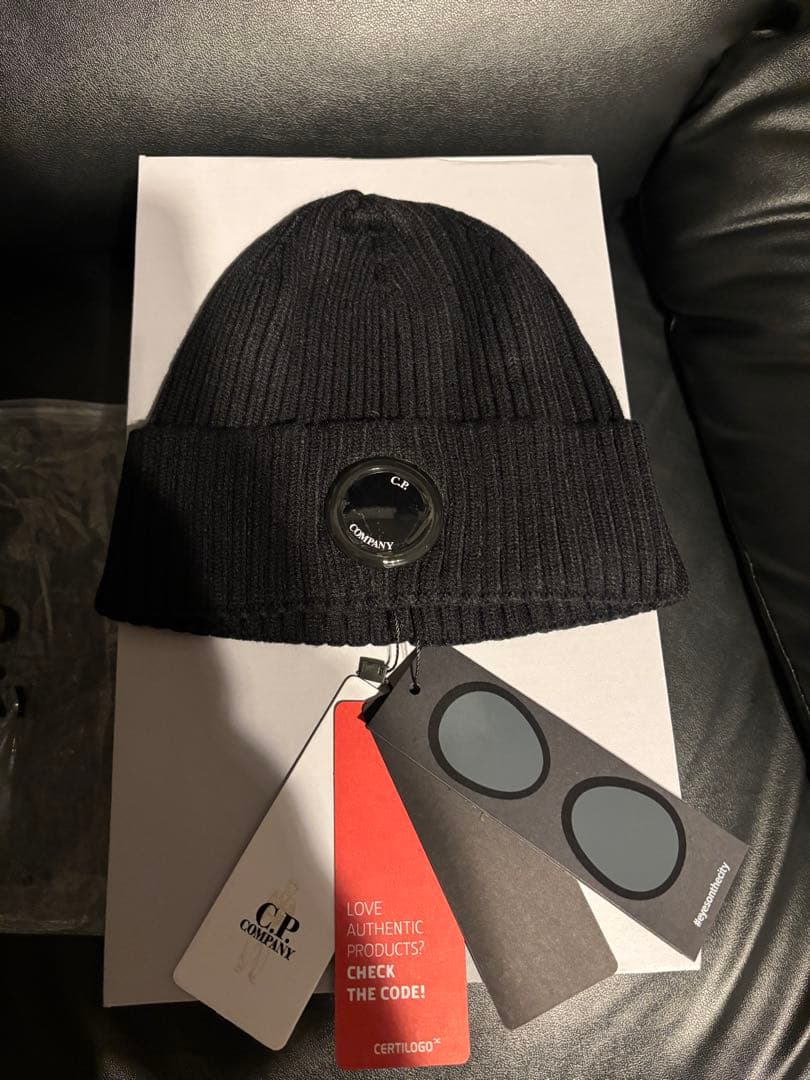 【新品未使用】CP Company ブラック ニットキャップ UNI