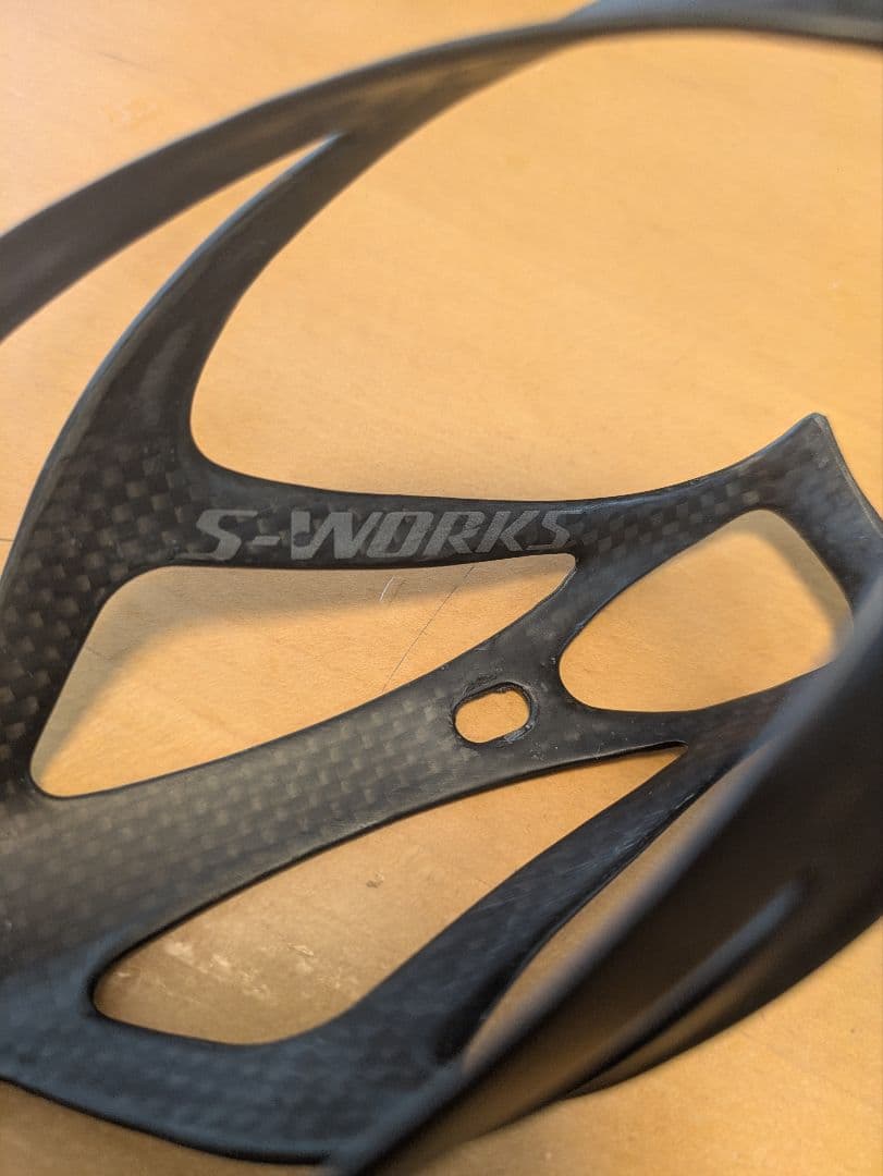 S-WORKS ZEE CAGE II　カーボンボトルゲージ