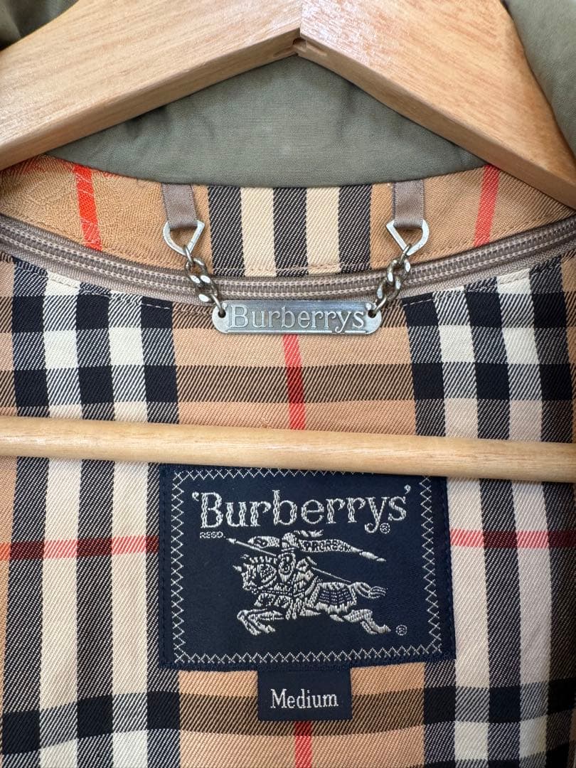 バーバリー　コート　burberry コートburberrys ミリタリーコート