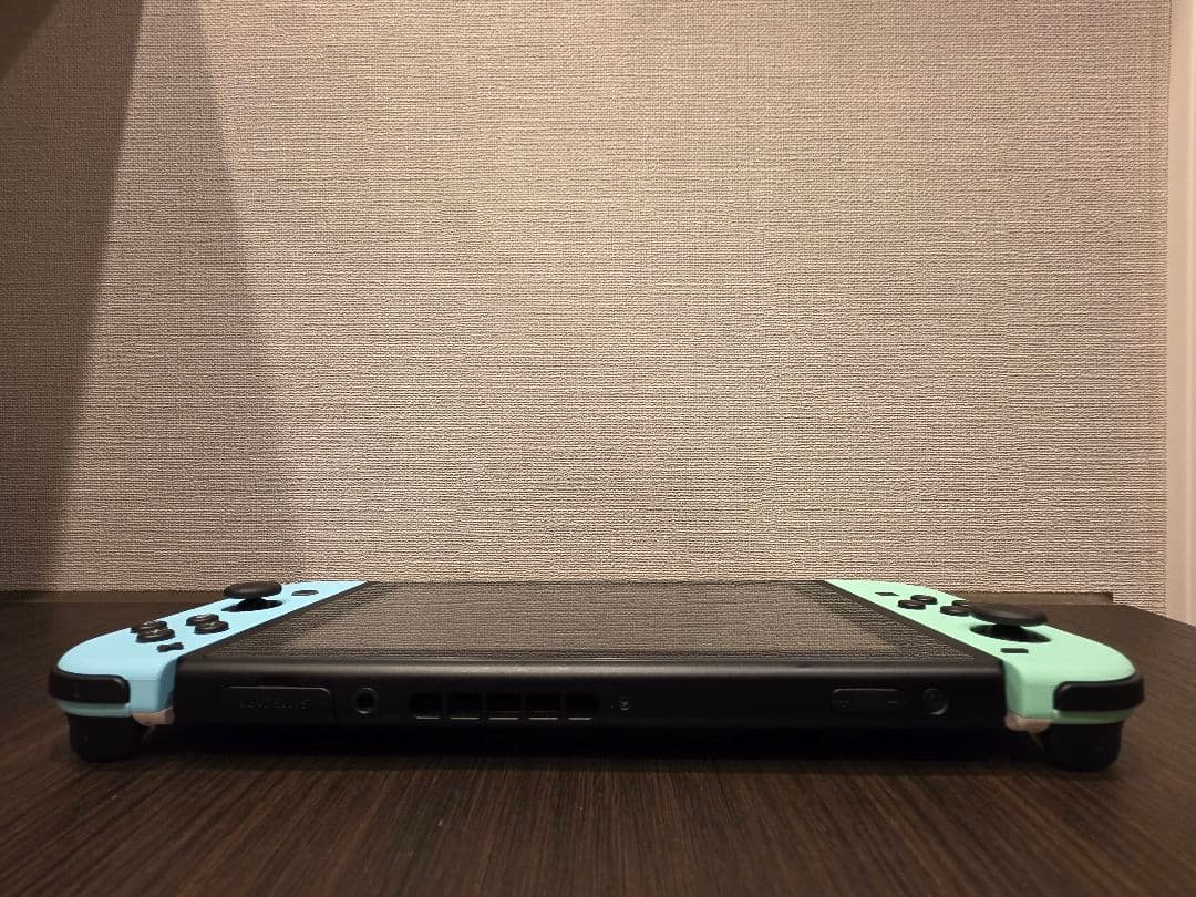 Nintendo Switch本体+キャリングケース