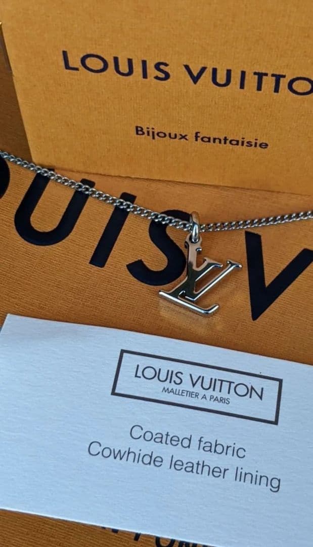 ルイヴィトン　ネックレス VUITTON