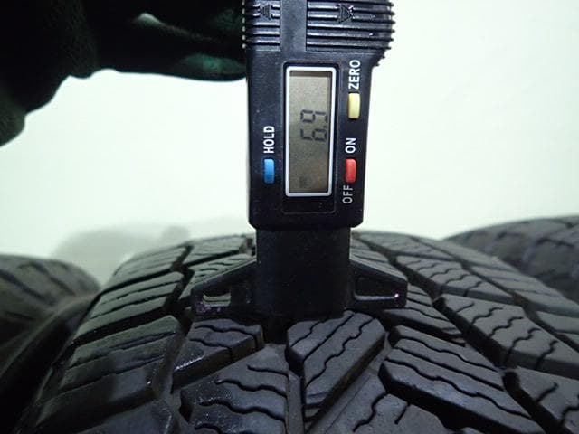 B1054【送料無料】スタッドレスタイヤ 195/65R15 4本セット