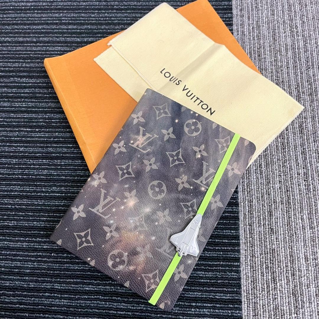 超美品　Louis Vuitton　ルイヴィトン　ノート　ギャラクシー