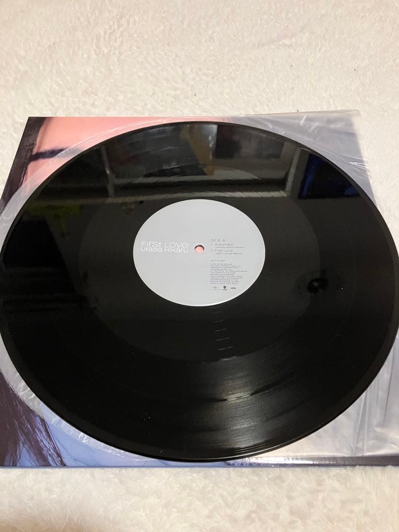 【試聴2回のみ！美品！】宇多田ヒカル　LPレコード　First Love
