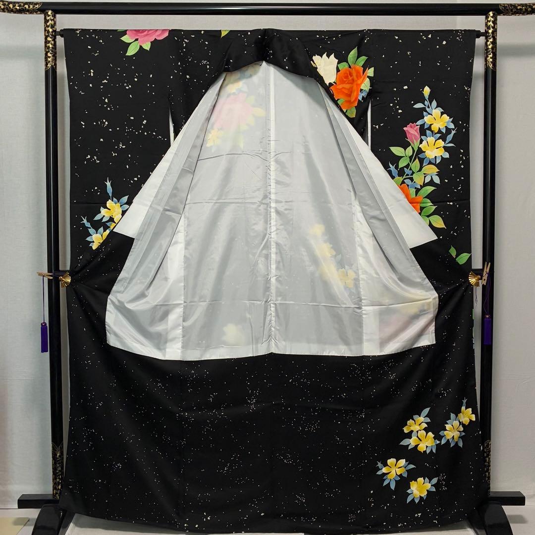 D206 振袖　薔薇　黒地　正絹　着物　袷　極美品