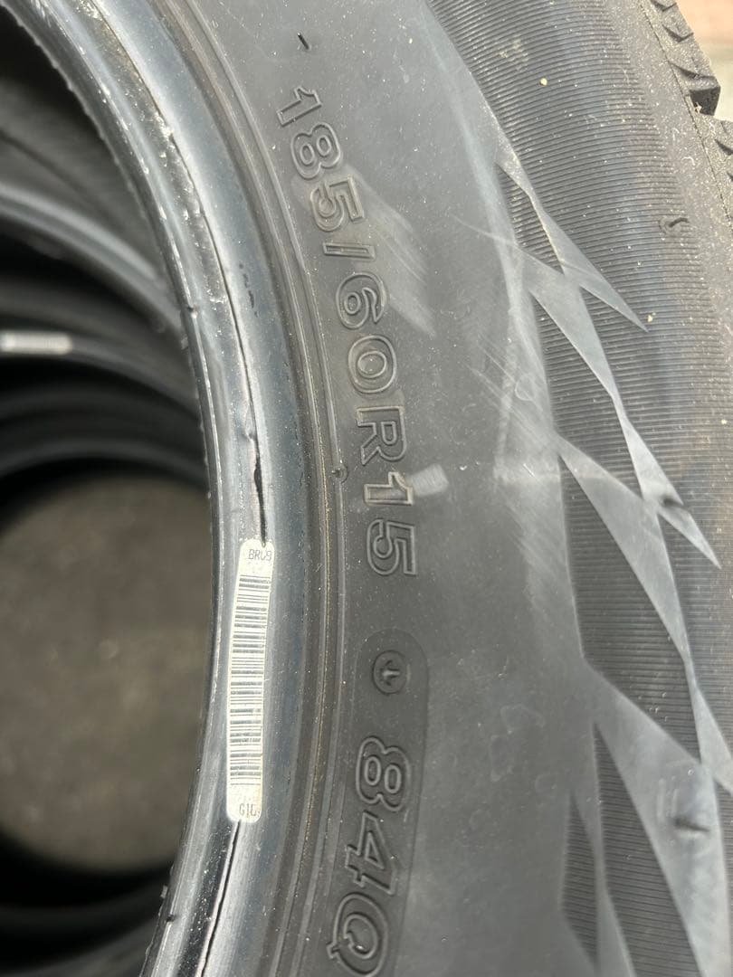 ブリザック VRX2 185/60R15 スタッドレスタイヤ 4本セット