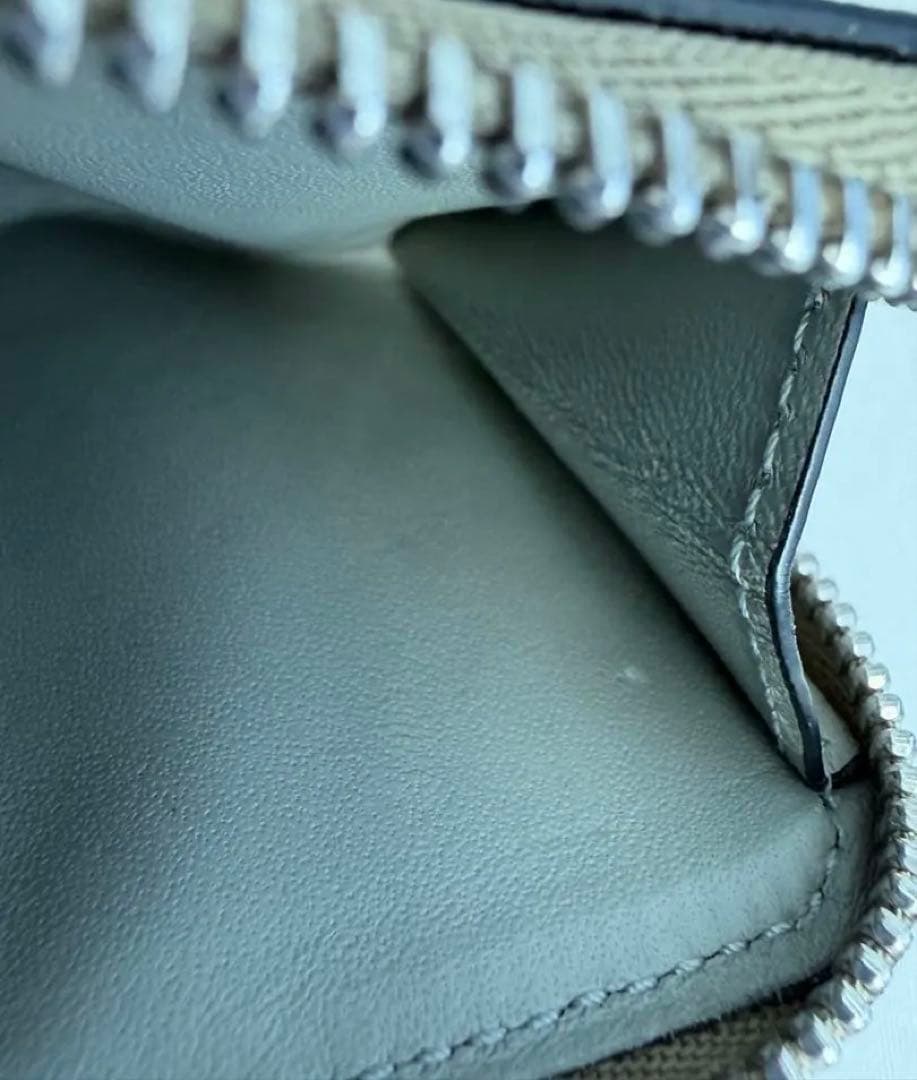 LOEWE スリム ジップ バイフォールド ウォレットコンパクト二つ折り