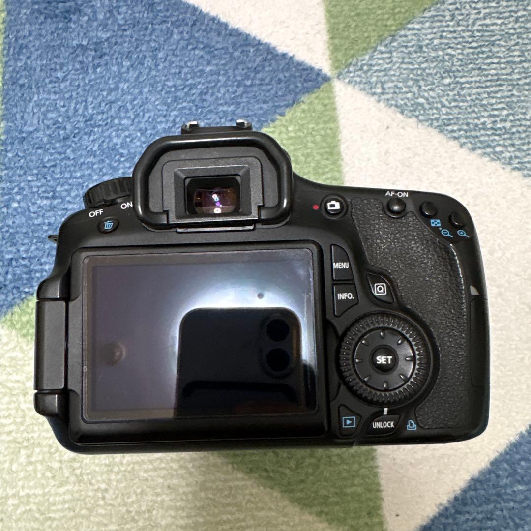 Canon EOS 60D/EF-S 18-55 1:3.5-5.6 IS 良品