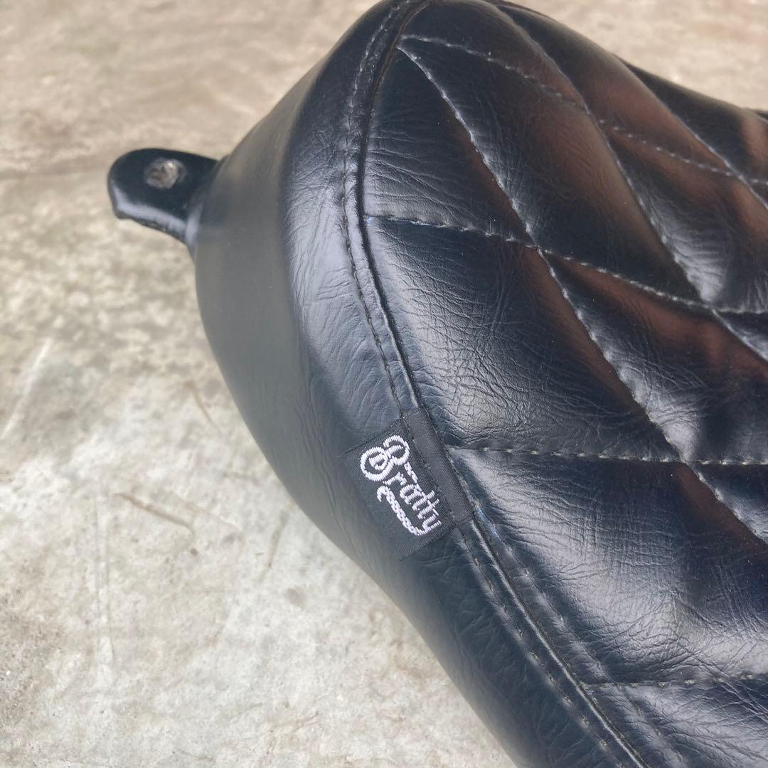 ブラットスタイル　XL スポーツスター　シングルシート