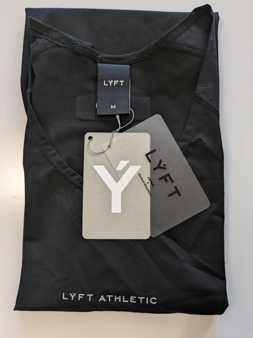 LYFT タンクトップ 黒 Mサイズ　新品タグ付き