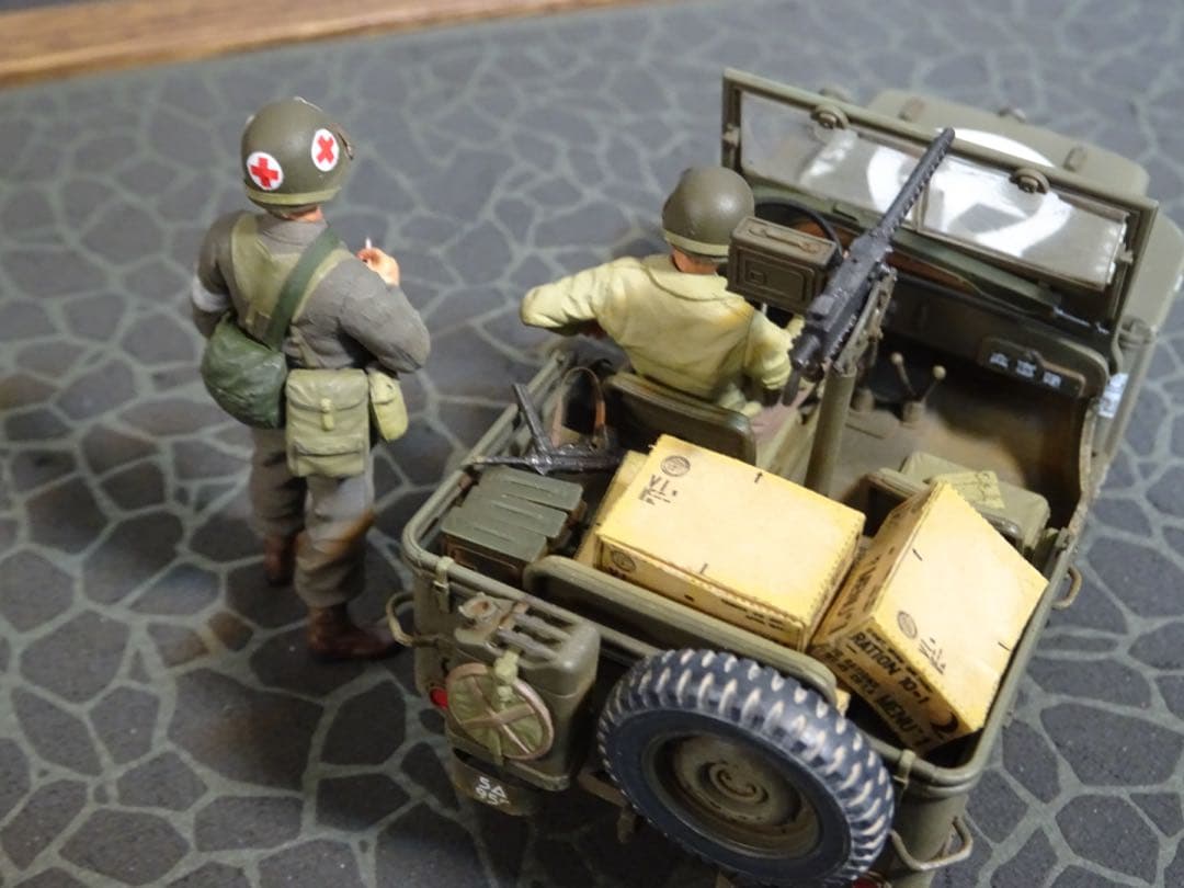 タミヤ1/35 US ジープウィリスMB プラモデル完成品