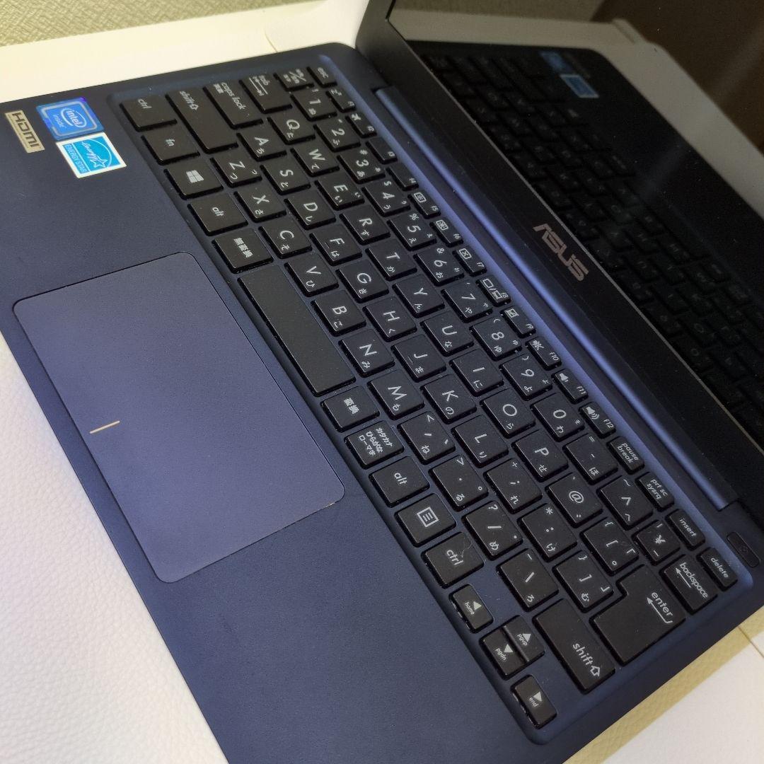 ASUS ノートPC Intel搭載 HDMIポートあり