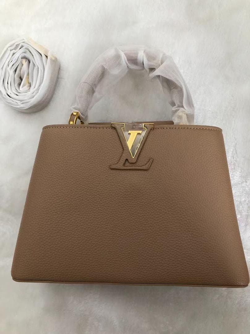 美品 グレー ハンドバッグ