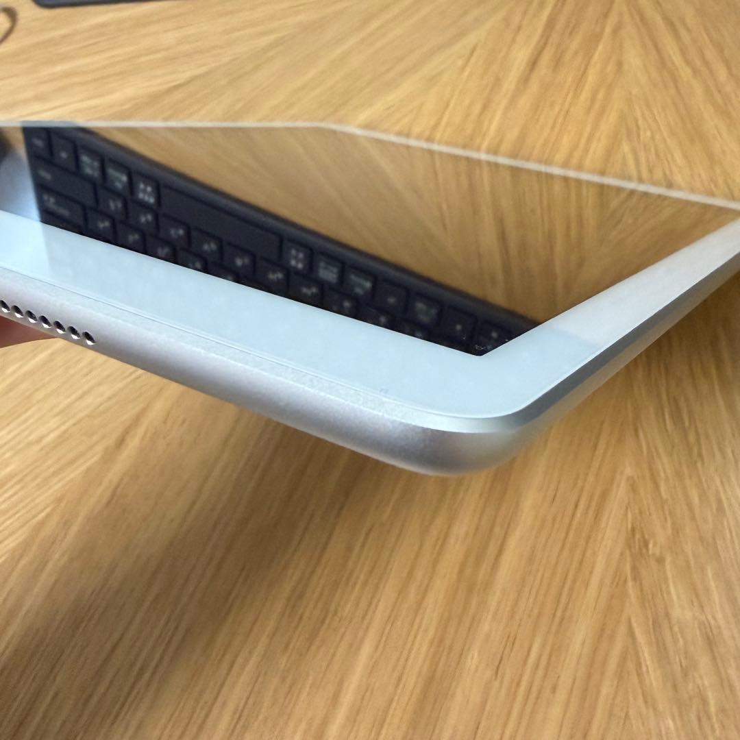 Apple iPad (第5世代) シルバー 本体 MP2J2J/A