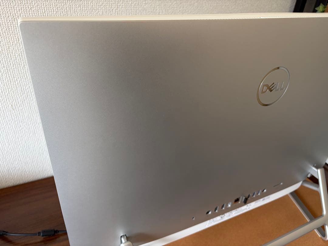 美品 Dell i7-1165G7/8GB/約1.3TB Windows11
