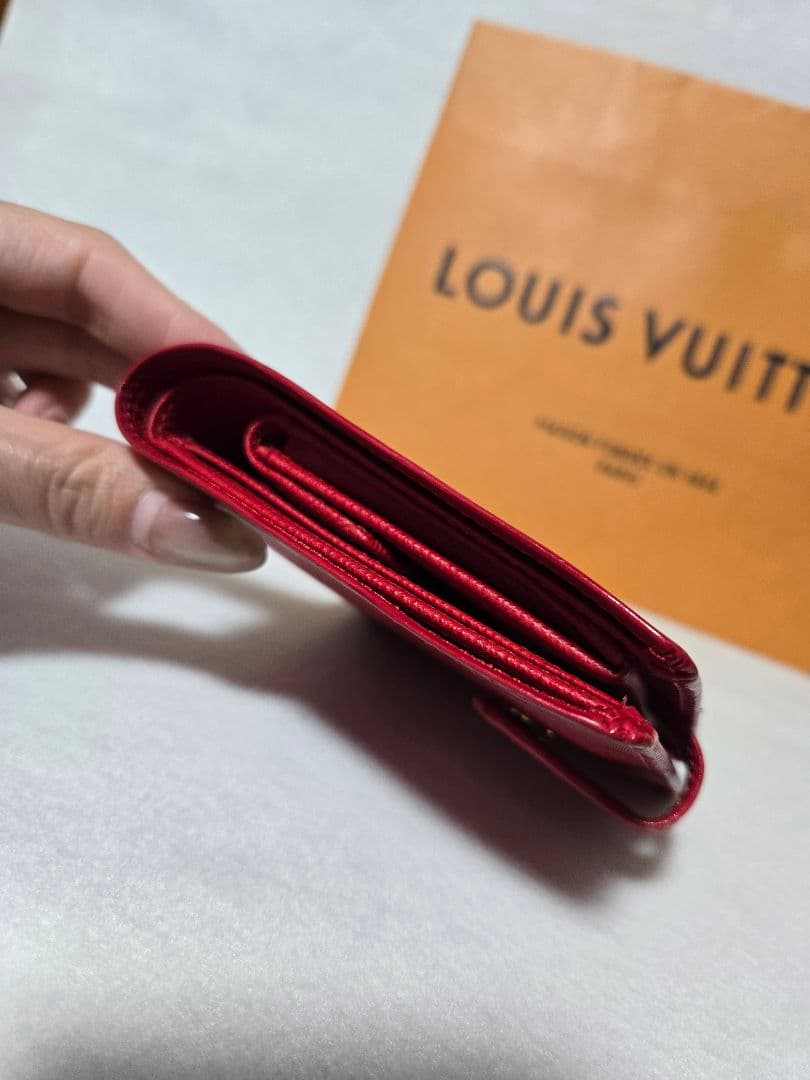 新品同様☆LOUIS VUITTON ルイヴィトン エピ 二つ折り財布 レッド