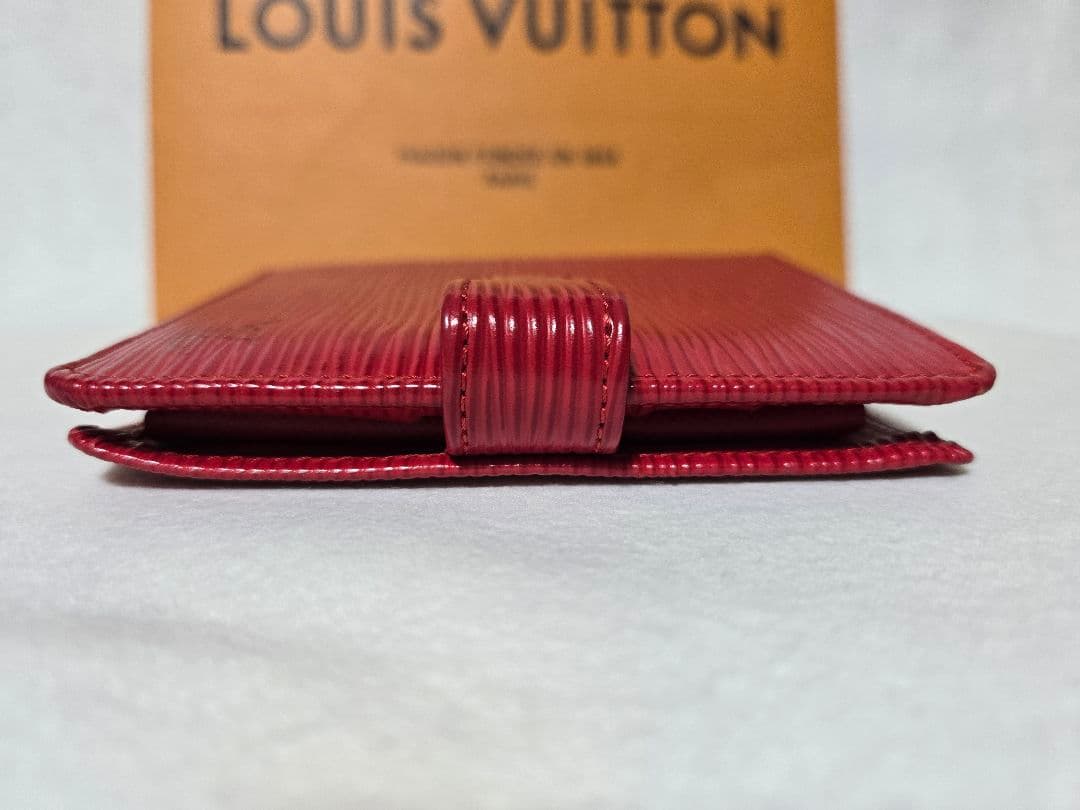 新品同様☆LOUIS VUITTON ルイヴィトン エピ 二つ折り財布 レッド