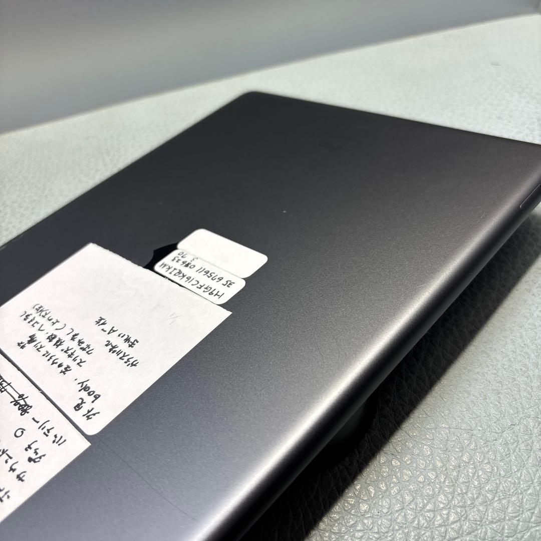 iPad8 32G Wi-FiとSIMフリー PSEパッテリー新品再交換100％
