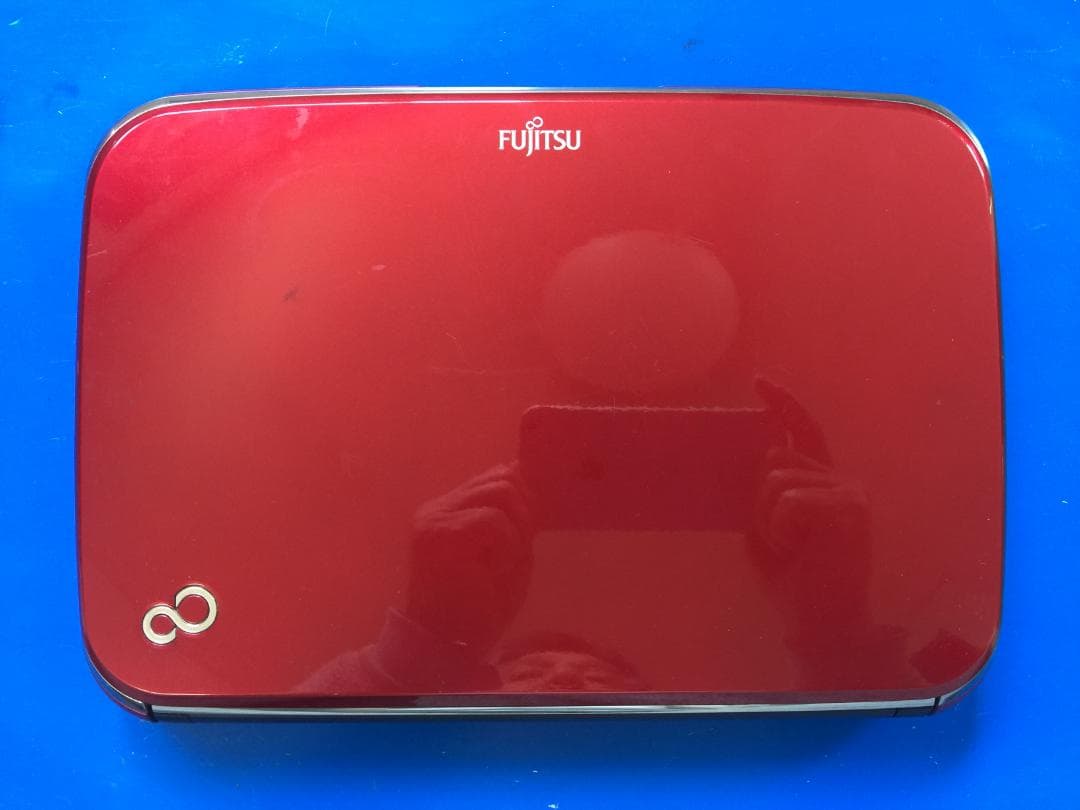 富士通 LOOX M/G2 10.1型/赤/ コンパクト/Office/Win