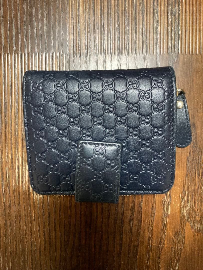 GUCCI GGパターン 二つ折り財布 ネイビー