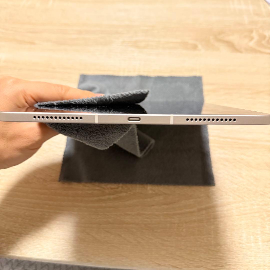 Apple iPad Air 第5世代 セルラーモデル スターライト 64GB