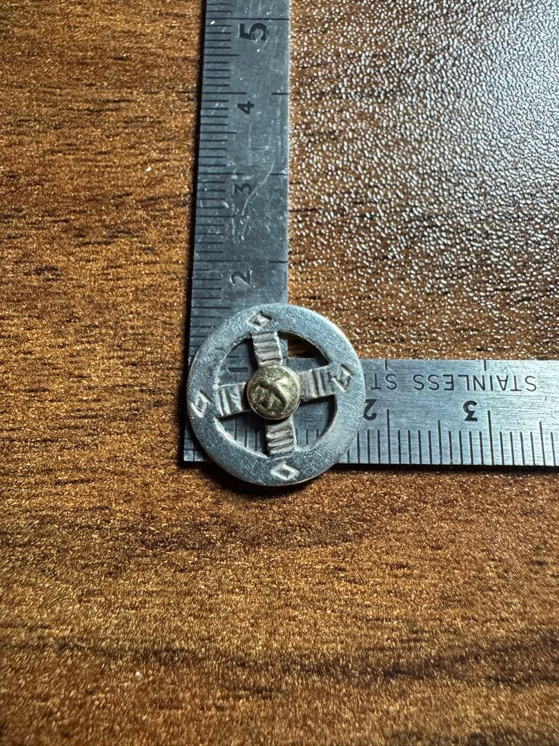ゴローズ 金メタル付きホイールイーグルフック付き 細角チェーン