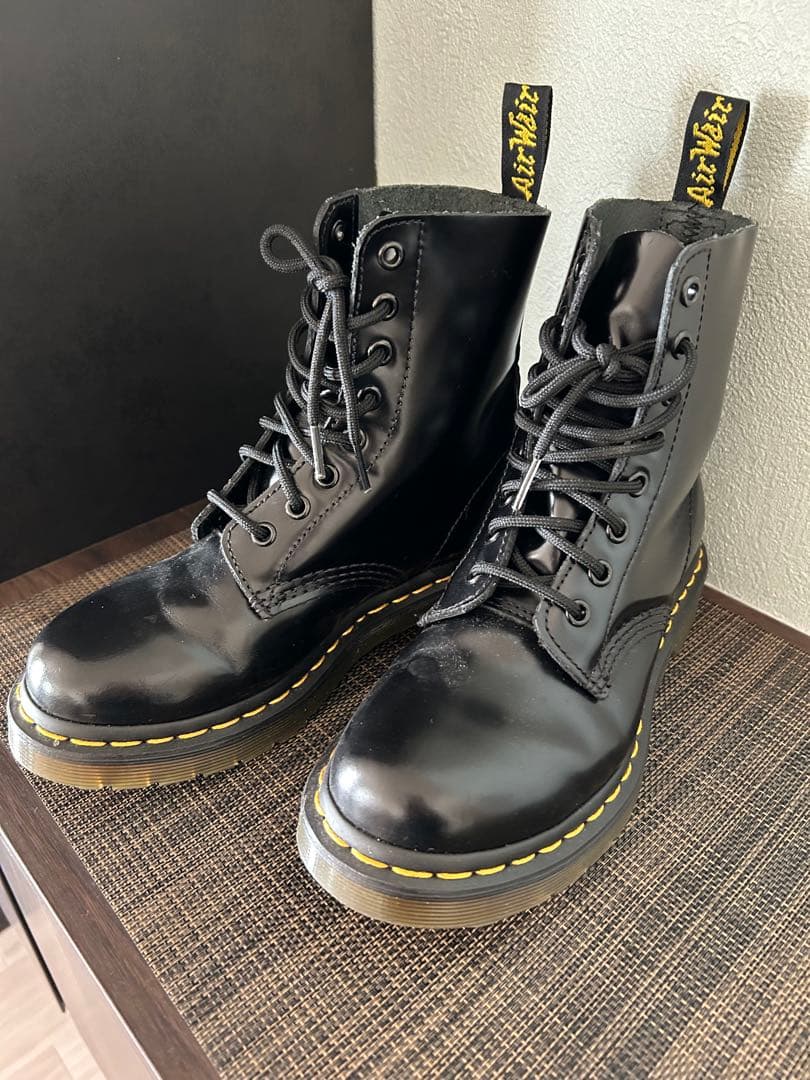 Dr. Martens ブラック ハイカットブーツお値下げしました