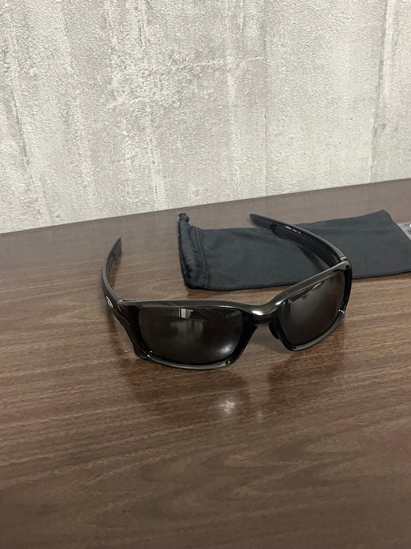 [美品] Oakley ストレートリンク　スモークグレー