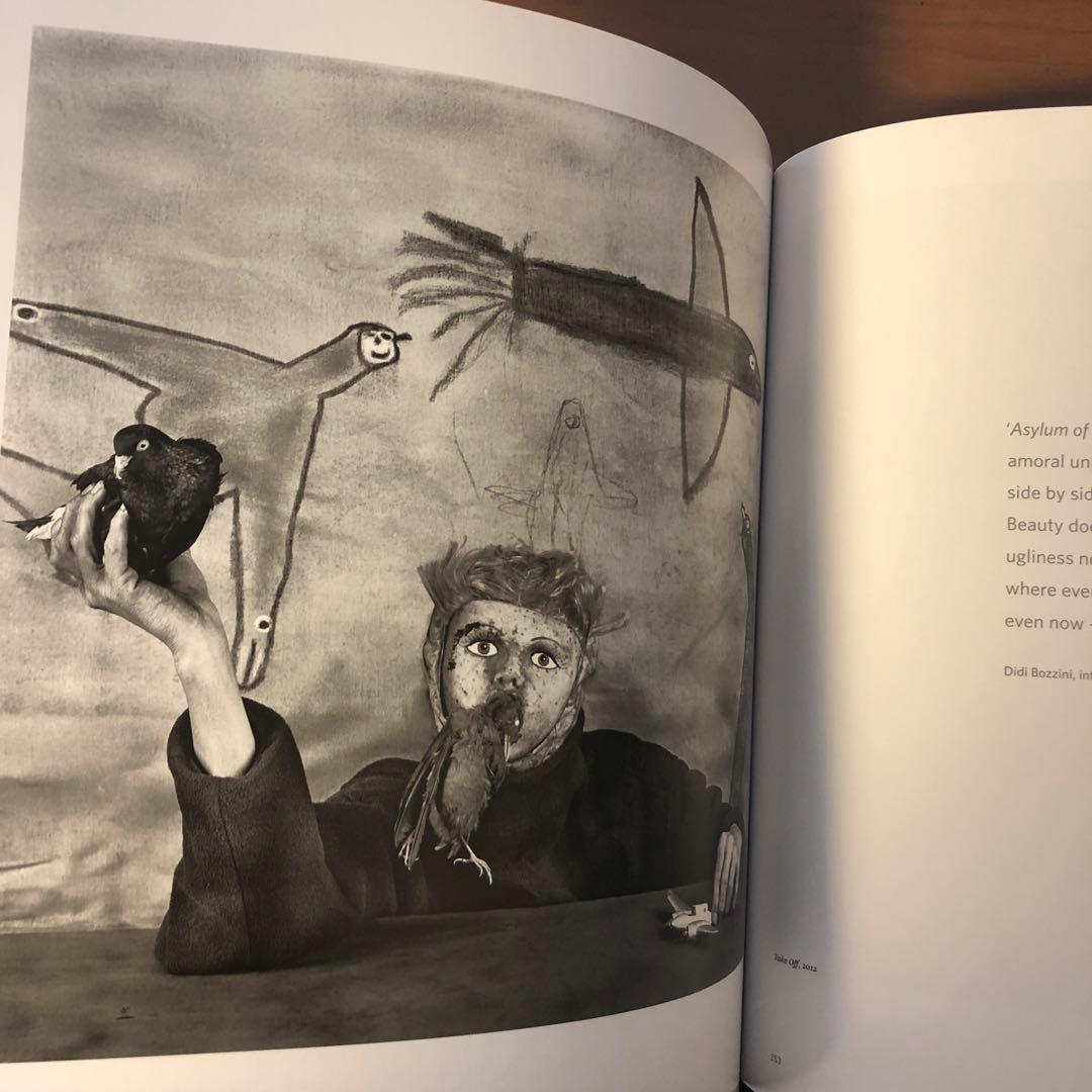 洋書 BALLENESQUE: Roger Ballen: Retrospective