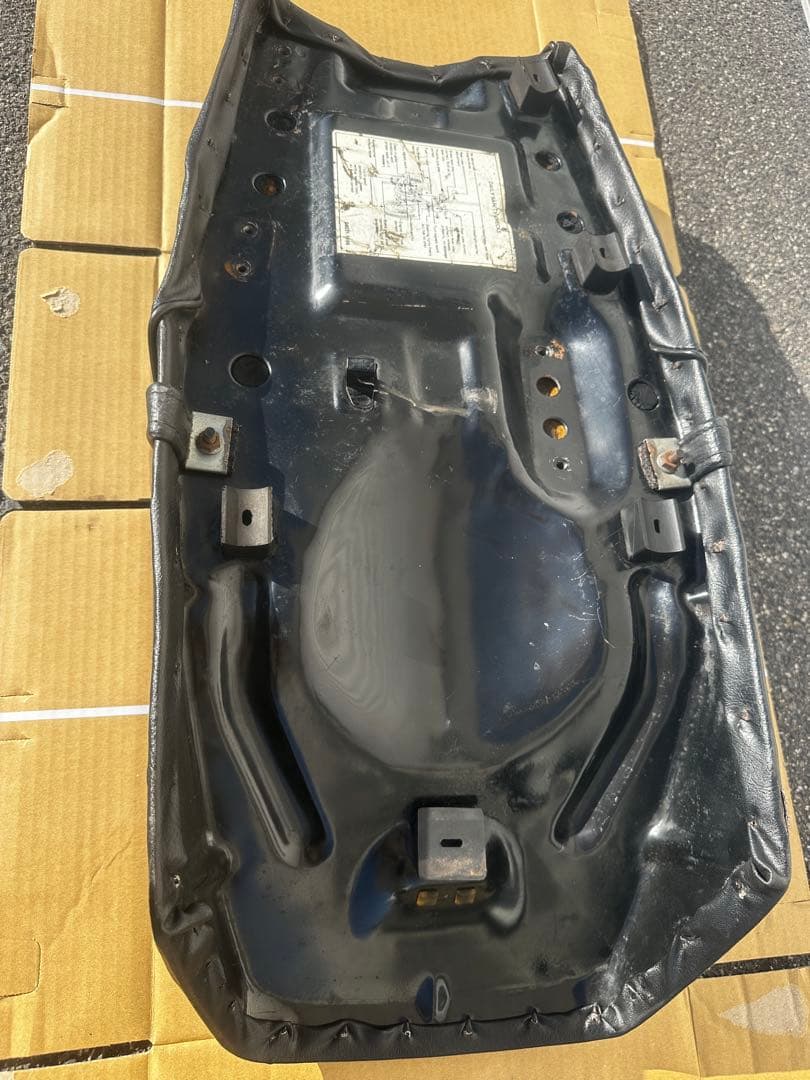 【美品】 Z400FX 純正　Kawasaki シート　ゴールドロゴ　黒