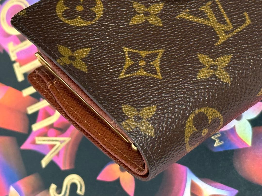 美品！LOUIS VUITTONルイヴィトン　がま口付き二つ折り財布