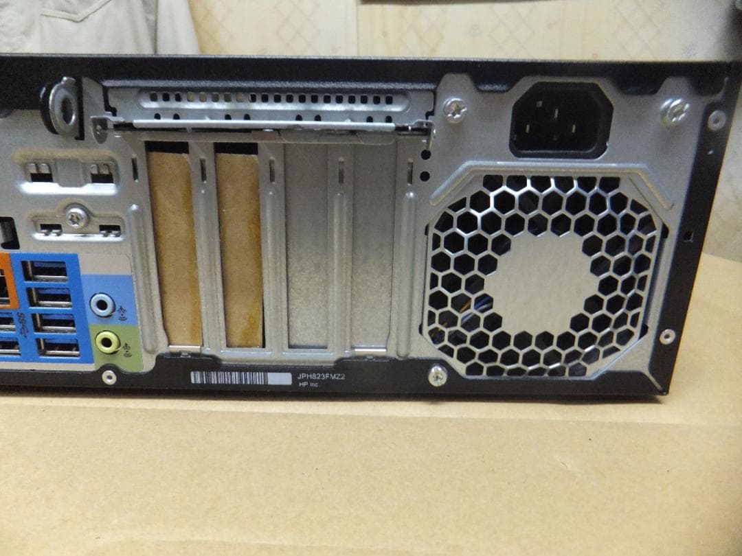 （1713）W11秒速起動SSD240G hpZ240SFF XeonE3 8G